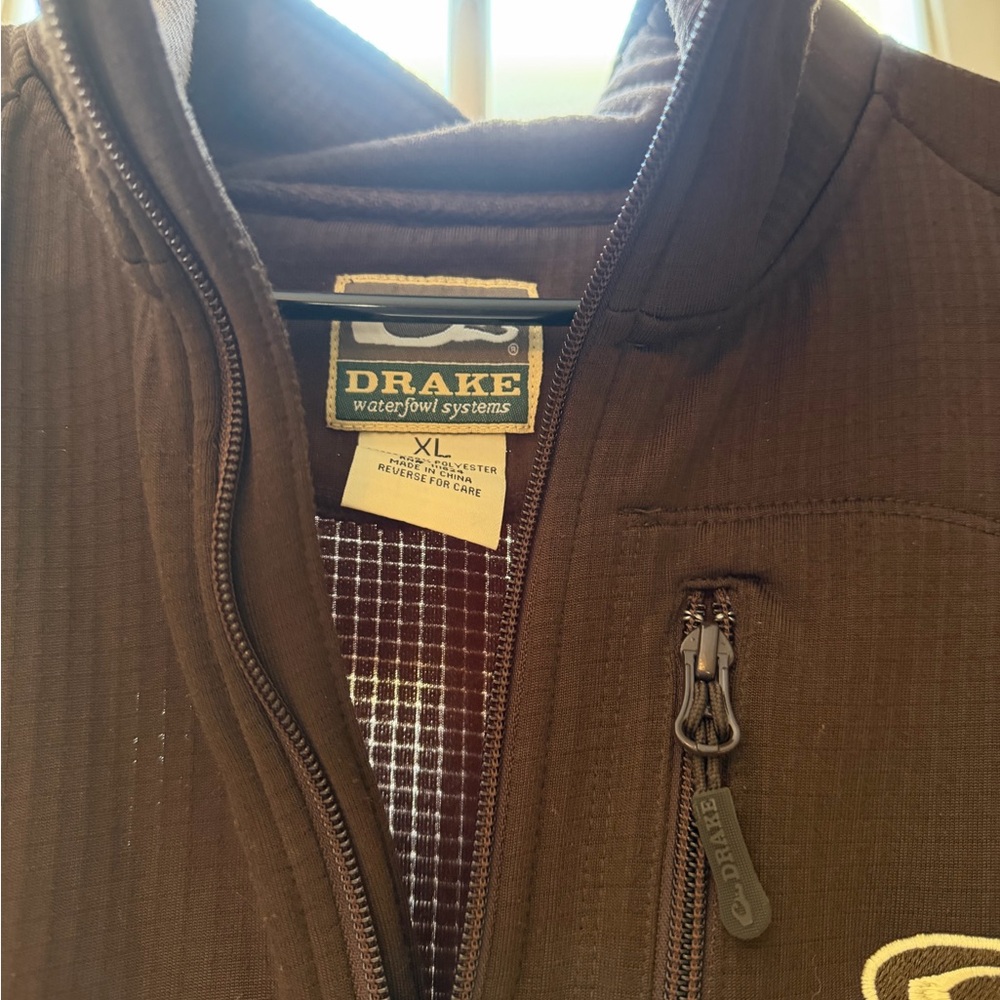 Drake Pullover - Picture 2 of 2